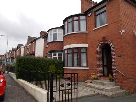 Stronghold Preservation were asked to assess the reason for the cracks in the exterior walls in this house in Kirklinston Rd, Belfast